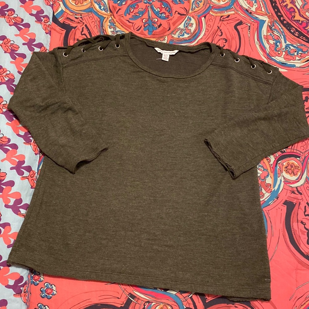 American eagle, Quarter sleeve shirt